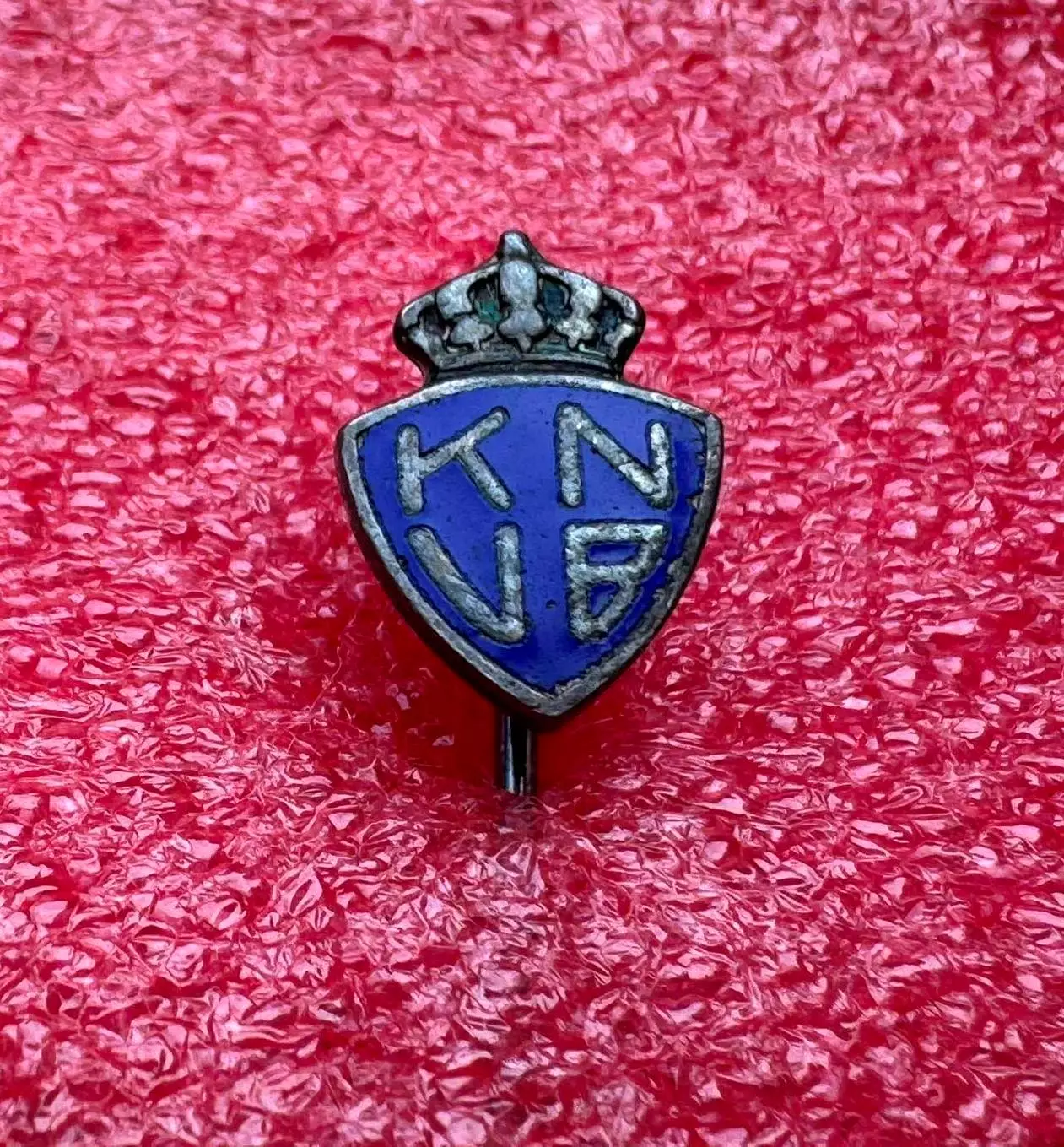 Знак Федерация футбола Нидерланды.