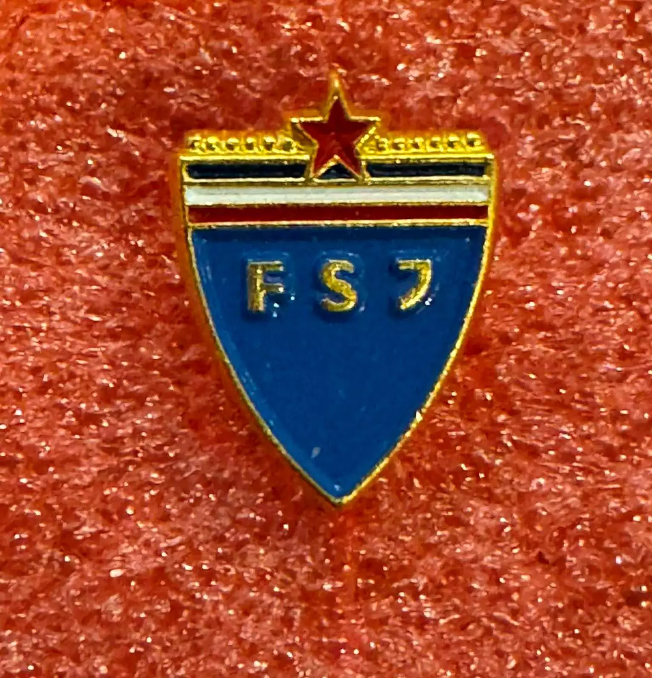 Знак Федерация футбола Югославия.