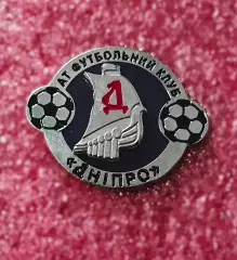 Знак футбольный клуб Днепр Днепропетровск.