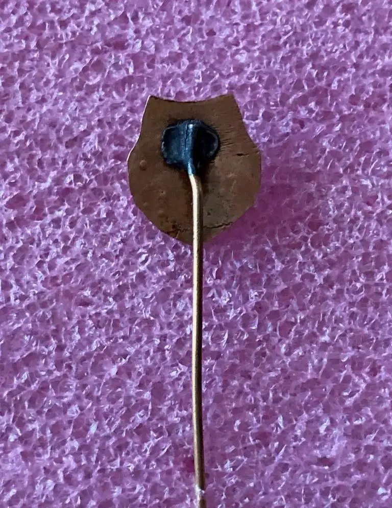 Знак футбольный клуб Баньяс Комлои Венгрия. 1