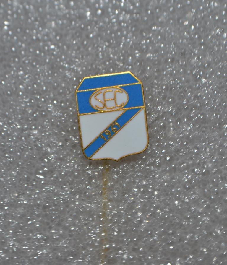 Знак футбольный клуб Saad Esporte Clube Сан-Каэтано Бразилия.