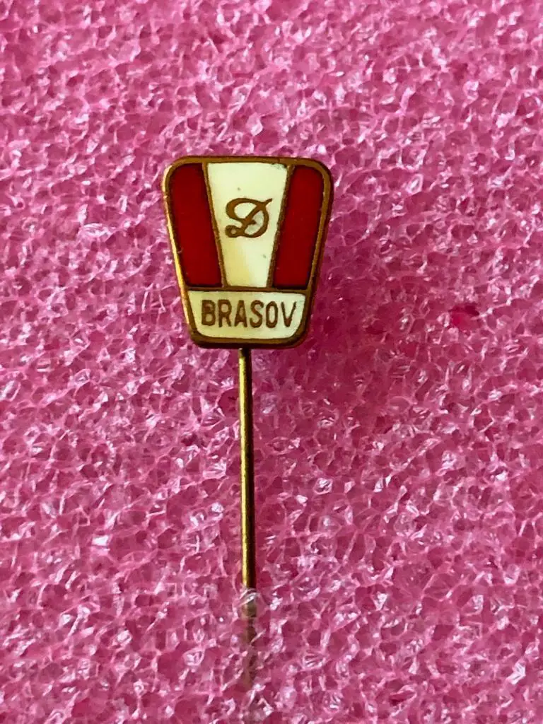 Знак футбольный клуб Динамо Брашов Румыния.