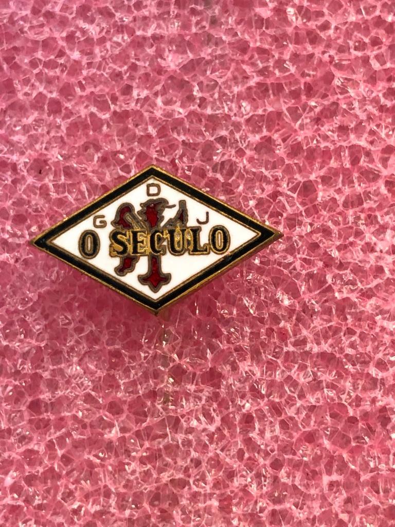 Знак футбольный клуб O Seculo Португалия.