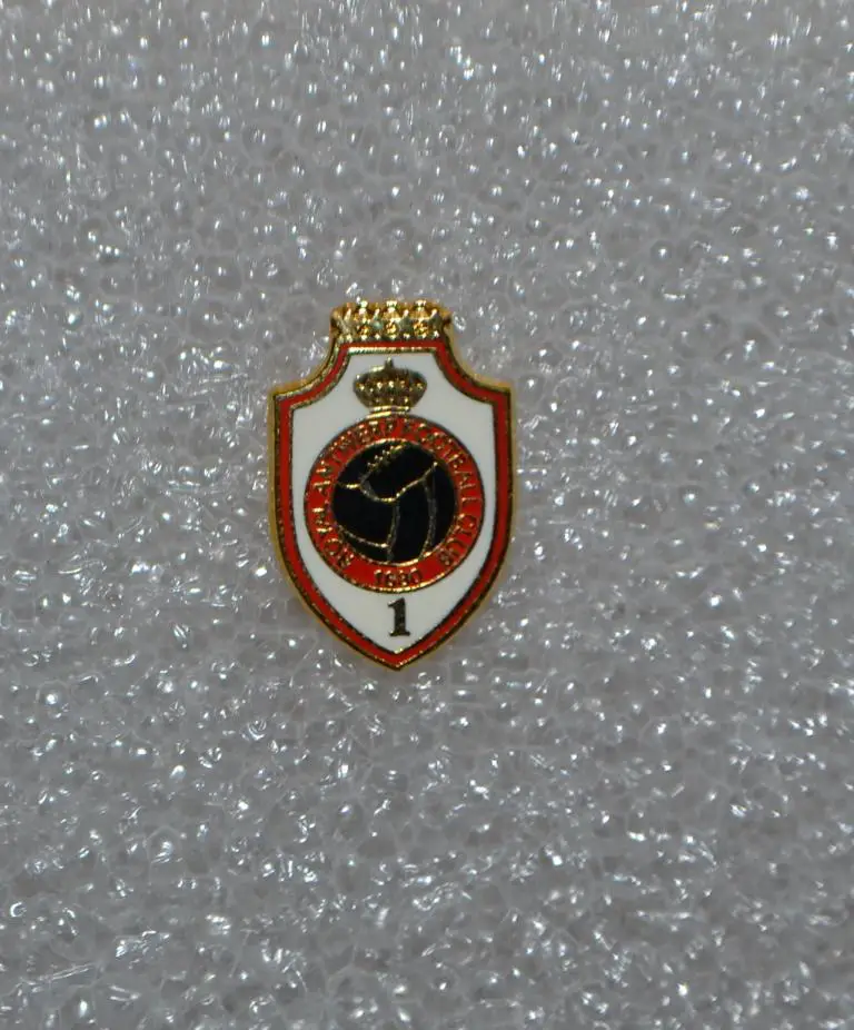 Знак футбольный клуб Антверпен Бельгия.