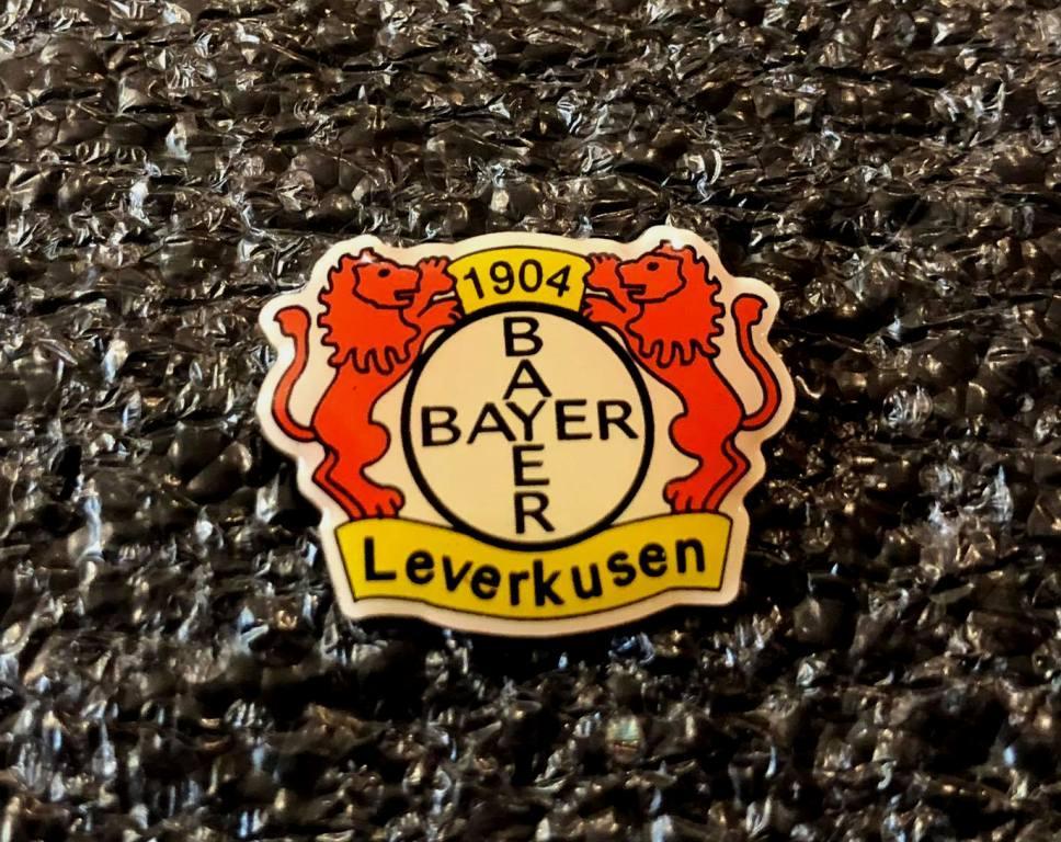 Знак футбольный клуб Байер Леверкузен Германия.