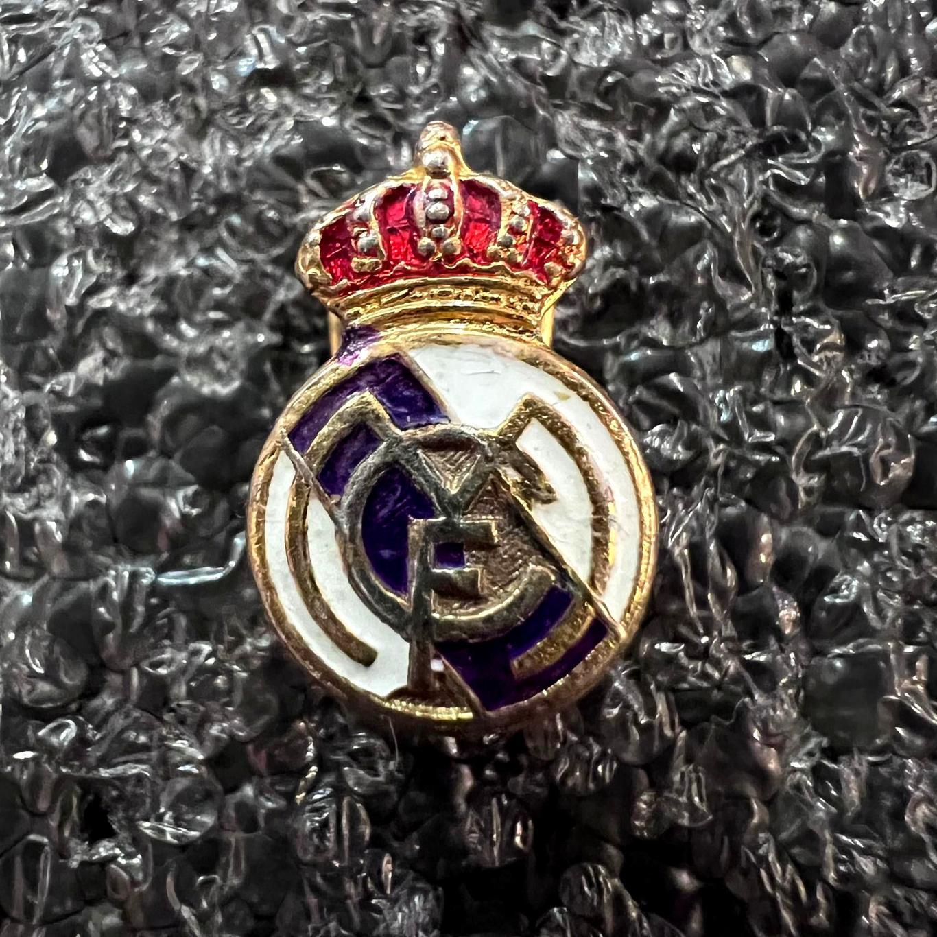 Знак футбольный клуб Реал Мадрид Испания.