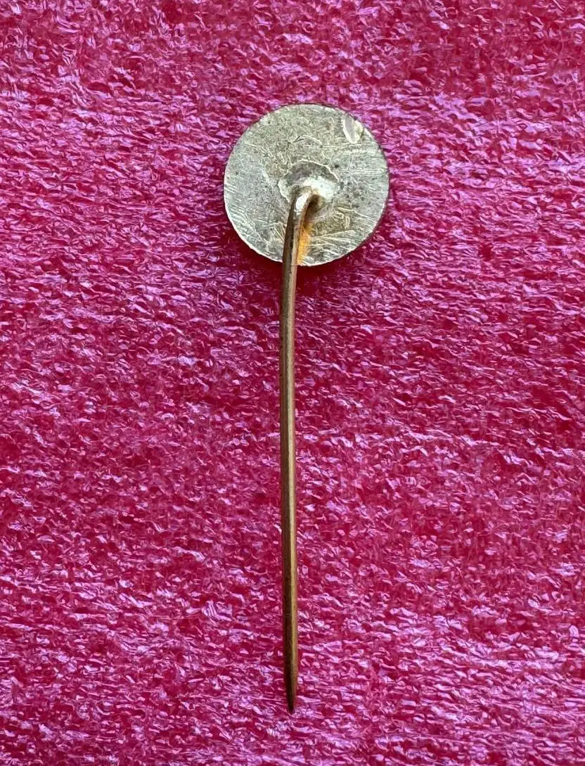 Знак футбольный клуб Славия Прага Чехословакия. 1