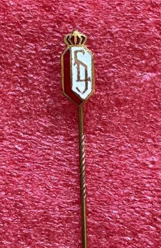 Знак футбольный клуб Стандард Льеж Бельгия.