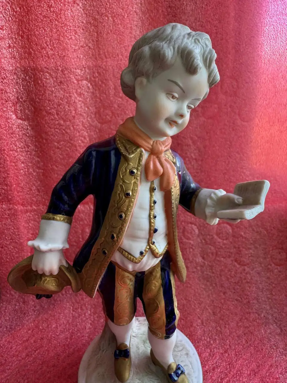 Фарфор статуэтка UNTER WEISS BACH Германия. 1