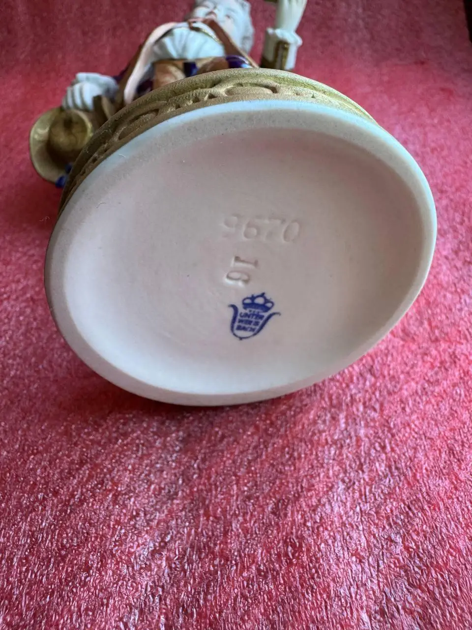 Фарфор статуэтка UNTER WEISS BACH Германия. 3