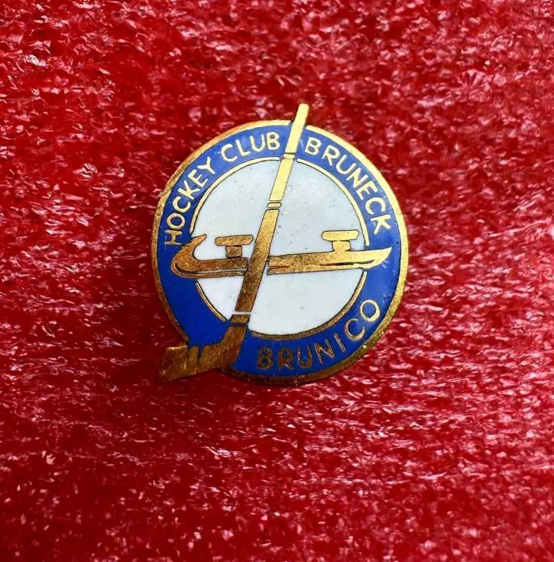 Знак хоккейный клуб Брунек Брунико Италия.