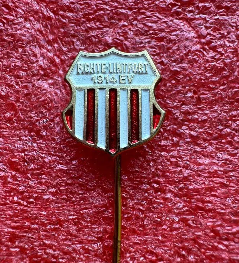 Знак футбольный клуб TuS Fichte Lintfort Германия.