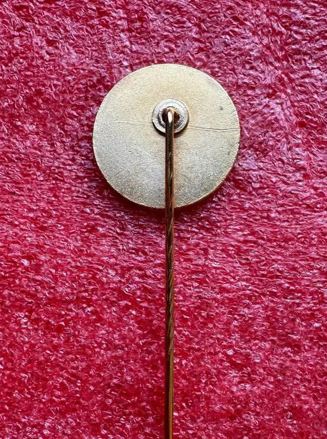 Знак футбольный клуб Tus Lorbach 1972 Германия. 1