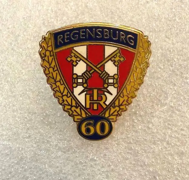 Знак футбольный клуб Регенсбург Германия.