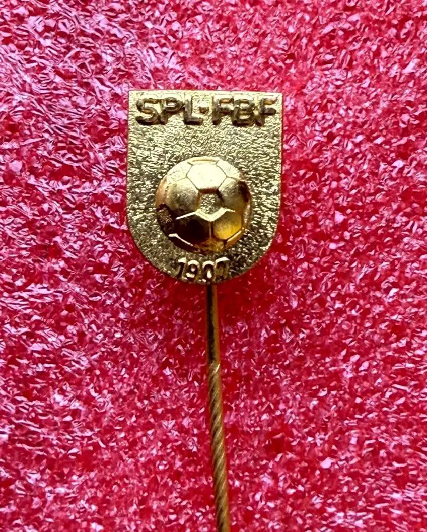 Знак Федерация футбола Финляндия.