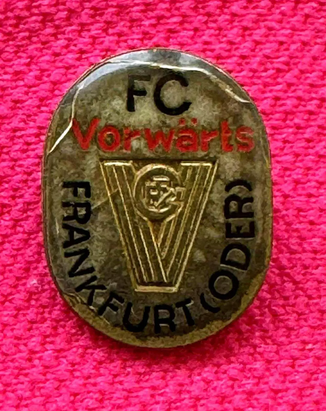 Знак Форвертс Франкфурт-на-Одере ГДР Германия.