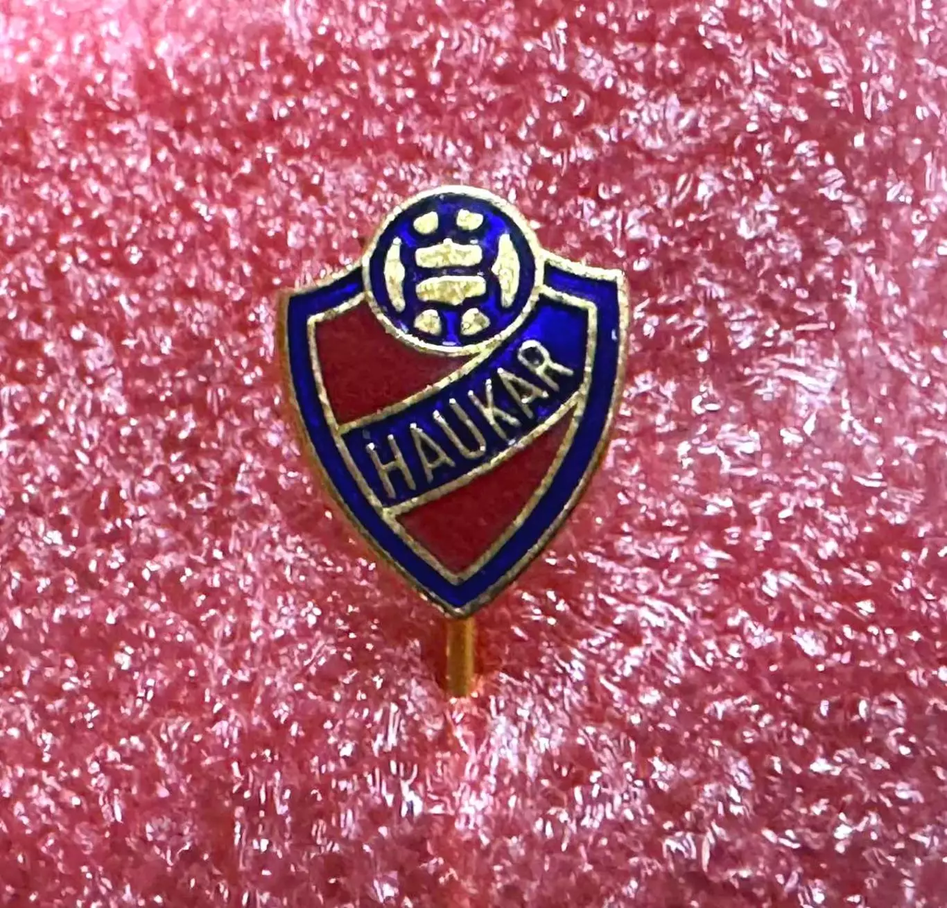 Знак футбольный клуб Хейкар Хабнарфьордюр Исландия.