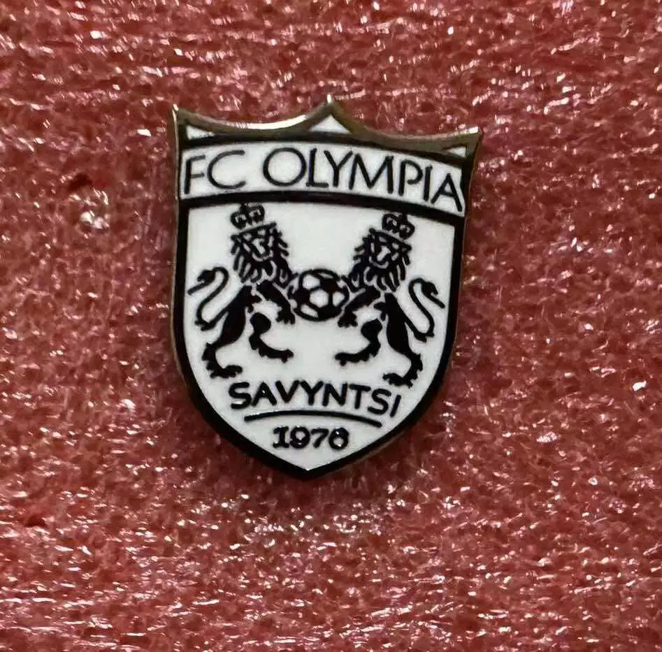 Знак футбольный клуб Олимпия Савинцы Украина.