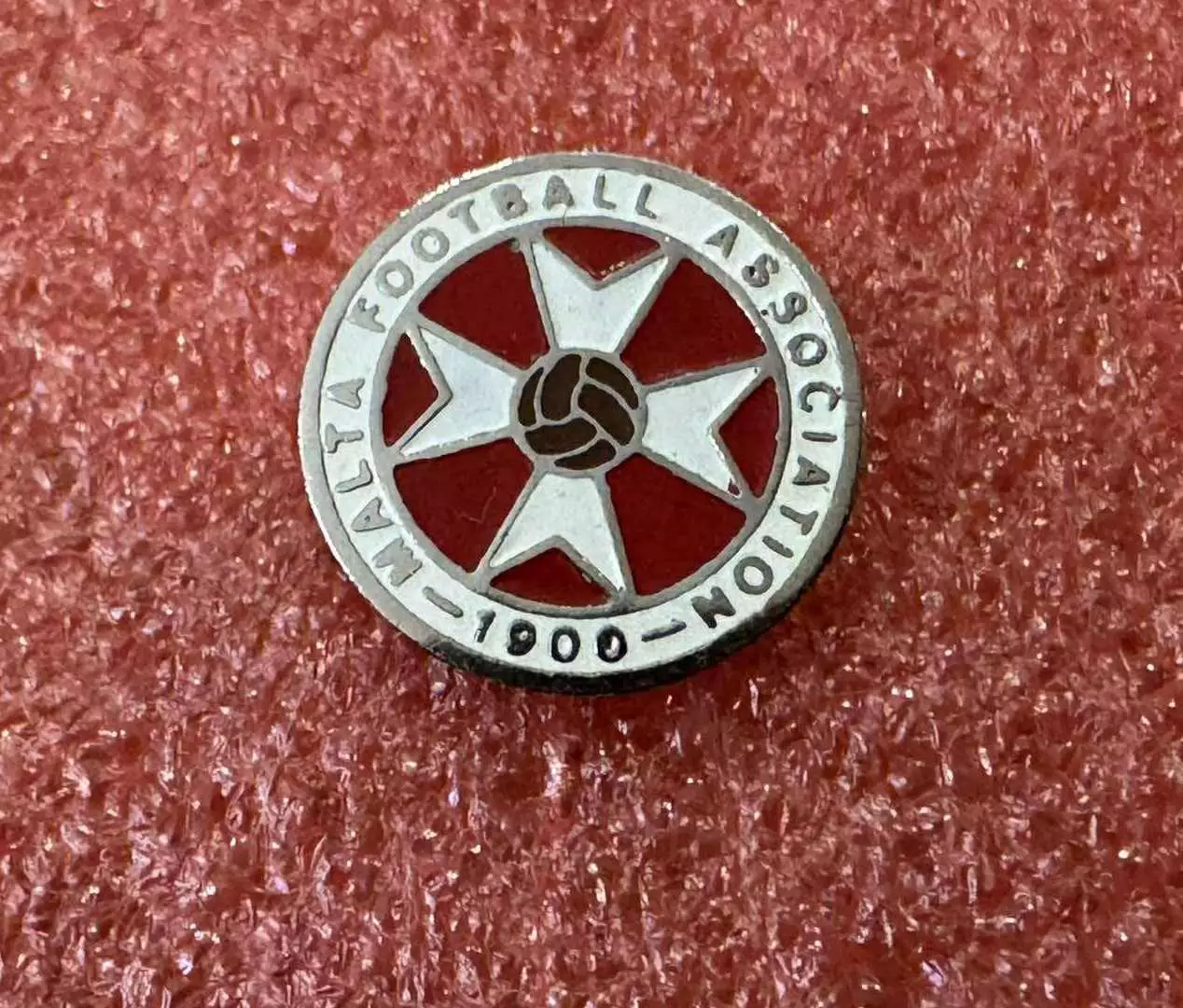 Знак Федерация футбола Мальта.