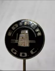 Знак футбольный клуб Grupo Desportivo Cultural Pessoal Edifer Португалия.