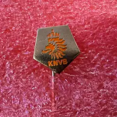 Знак Федерация футбола Нидерланды.