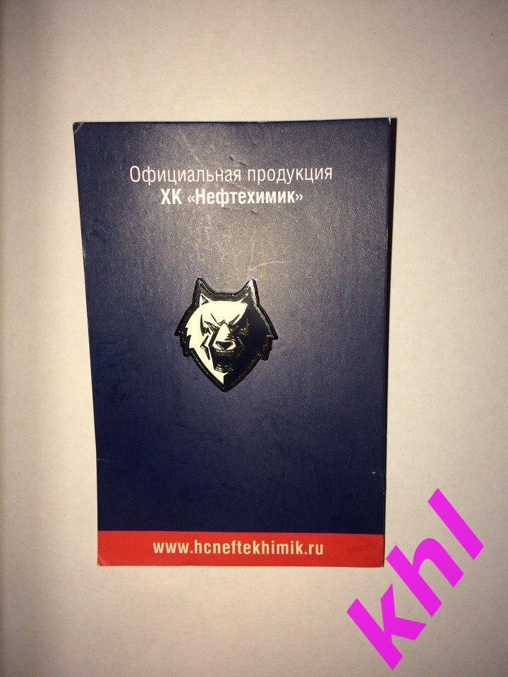Значок Нефтехимик Нижнекамск _ официальная продукция (сезон 2017-2018гг)