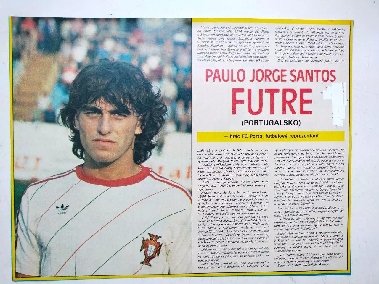 Футбольные звезды из журнала Старт ЧССР- Паулу Футре Португалия