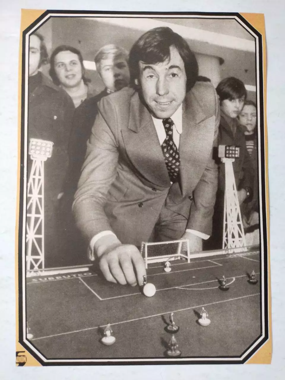 Из журнала Стадион ЧССР - футболист сборной Англии по футболу Гордон Бэнкс