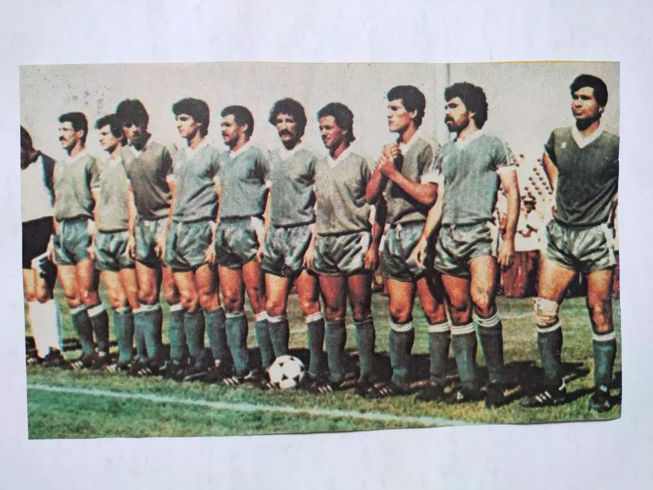 Постер участник чм по футболу из журнала Старт ЧССР- сборная Ирак 1986 год