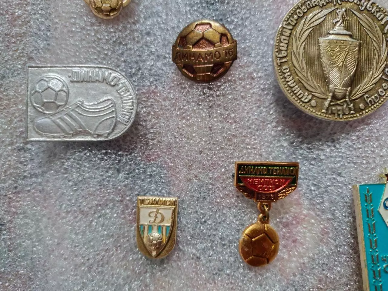 Футбольный Клуб Динамо Тбилиси подборка из 20 знаков - одним лотом 6