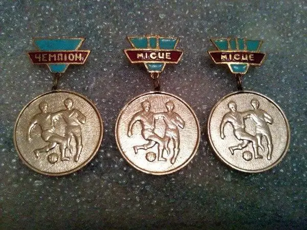 Чемпионат Львівськоі області Футбол чемпіон 2 місце 3 місце