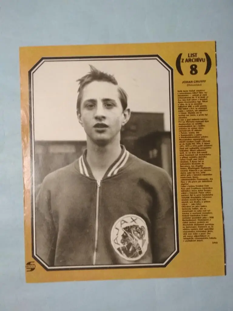 Из журнала Стадион ЧССР - футболист сборной Голландии по футболу Кройф