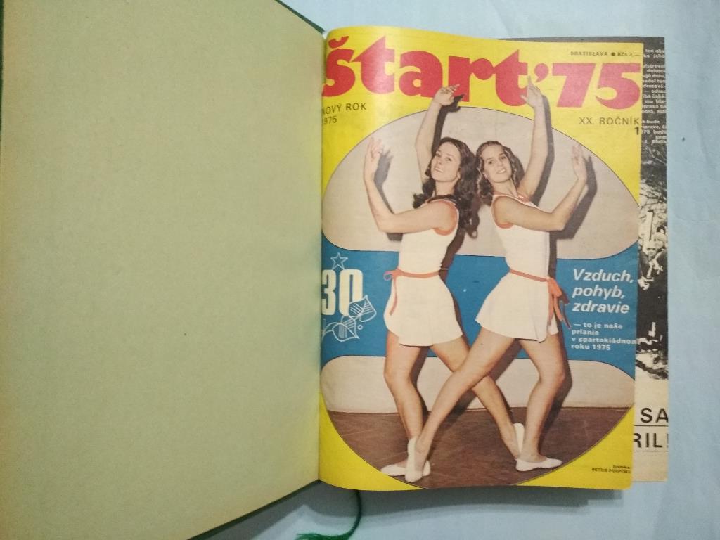 Комплект Чехословацкого журнала Старт 1975 год номера 1 - 52 в книге