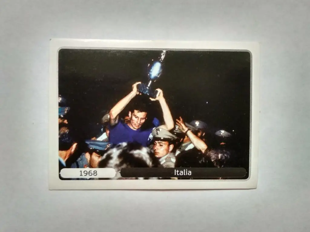 Наклейка ЧЕ - 2012 год PANINI -№ 518