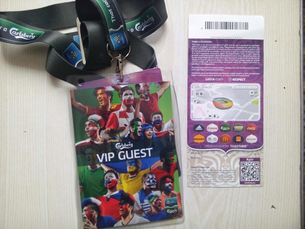 Бейдж с лентой и билет ЕВРО 2012 на матч Англия Италия 24.06.2012 год 1
