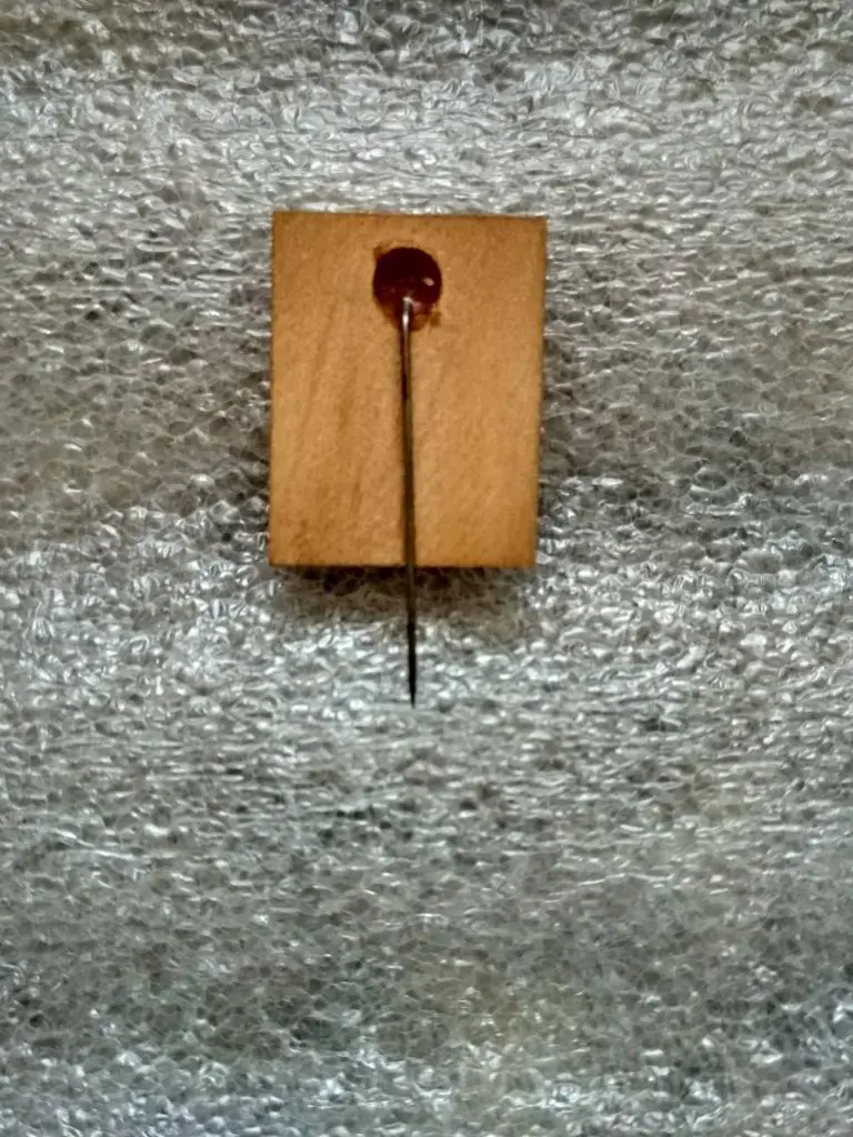 Футбольный клуб Карпаты Львов очень старый знак 1