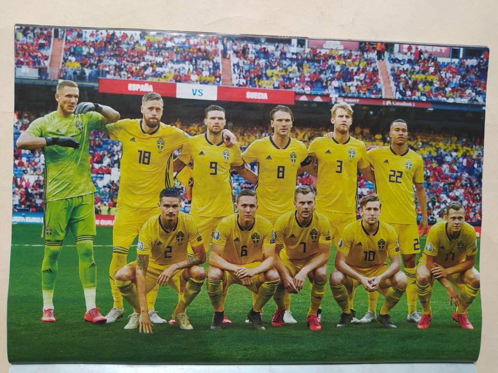 Постер из журнала Футбол Украина участник ЧЕ по футболу 2020 - Швеция