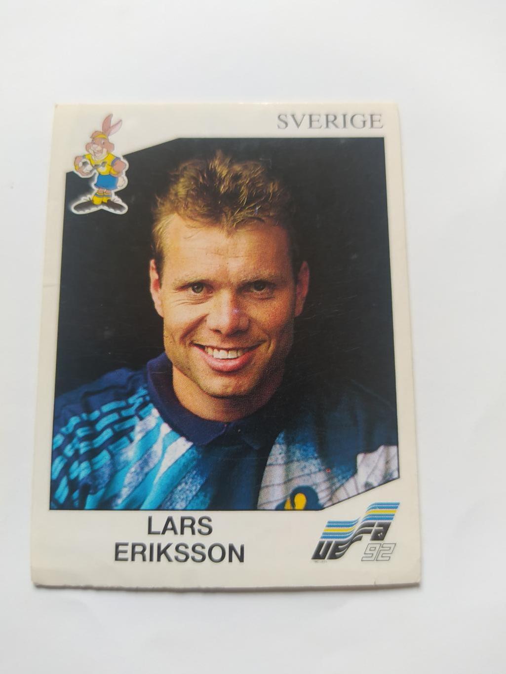 Наклейка ЧЕ - 1992 год PANINI -Lars Eriksson Sweden № 19