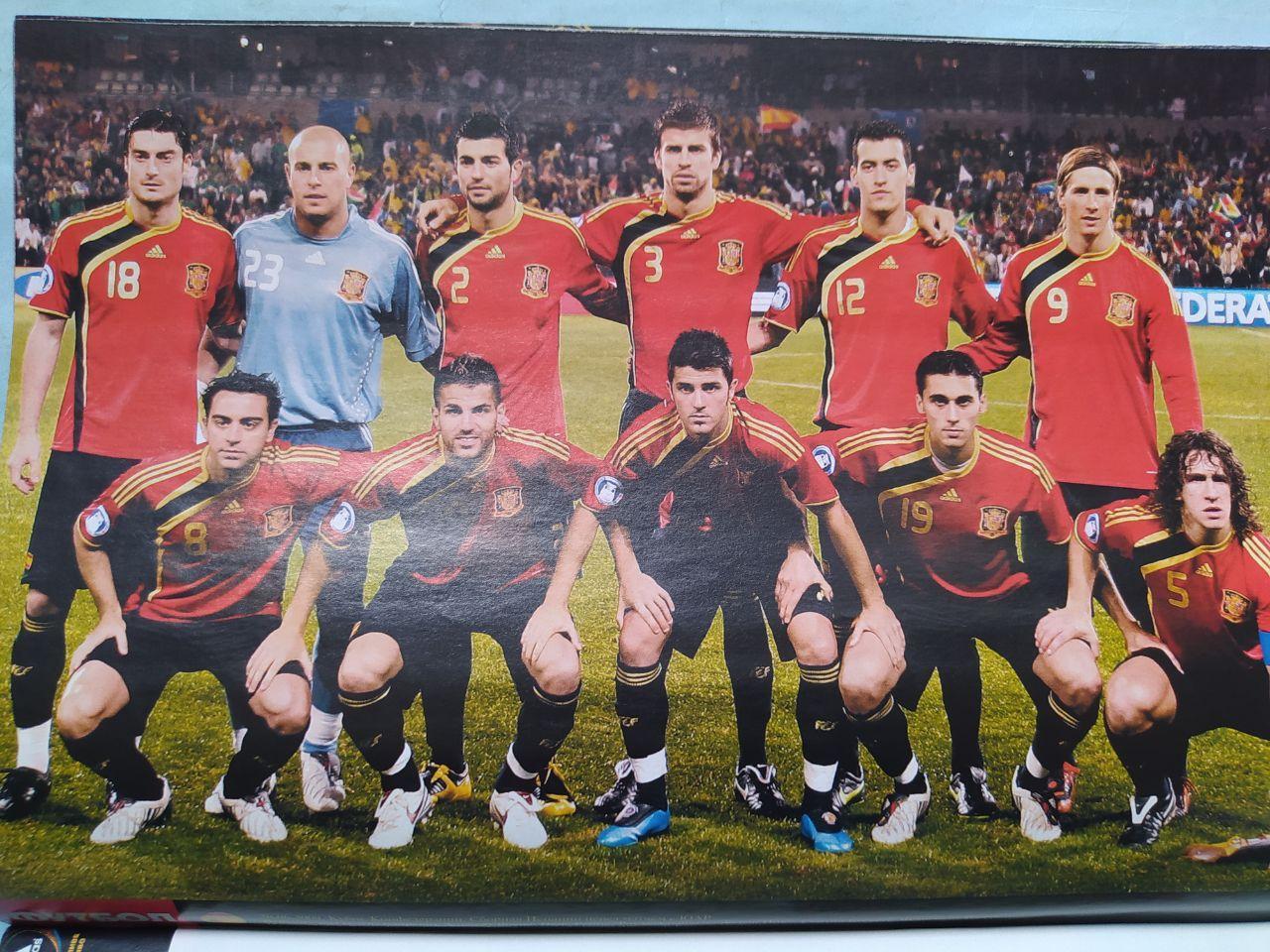 Постер из журнала Футбол Украина участник чм по футболу 2010 - Испания