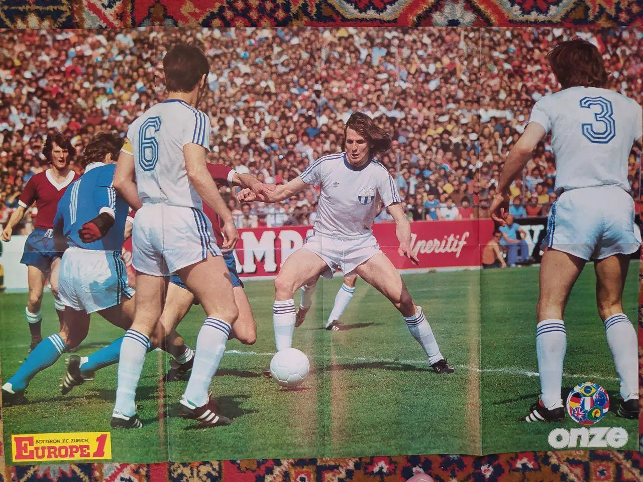 Огромный постер из журнала onze -Oleg Blokhine ,Botteron fc Zurich 1