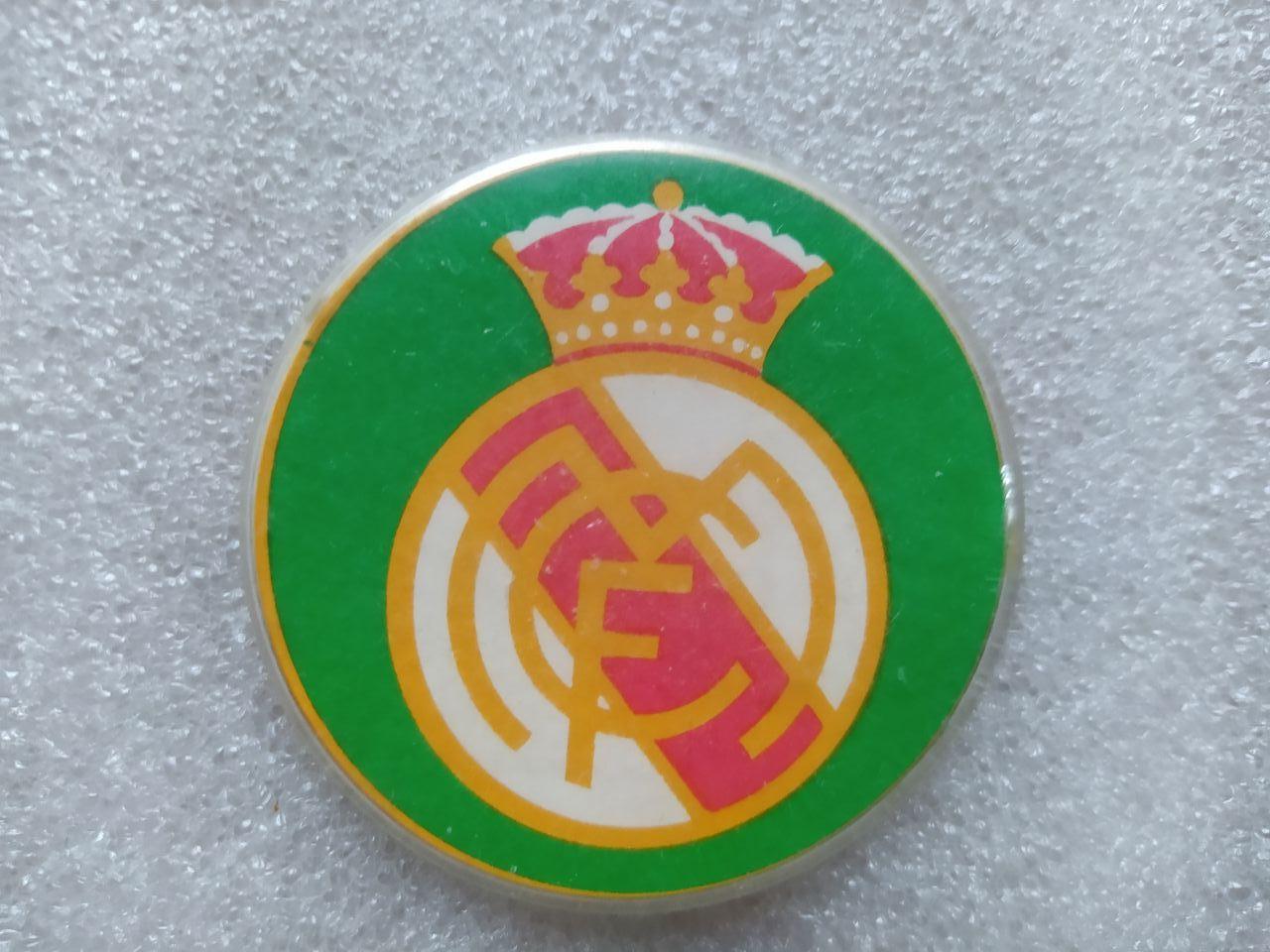 Футбольный клуб Реал Мадрид Испания из серии союзный выпуск пластмасса
