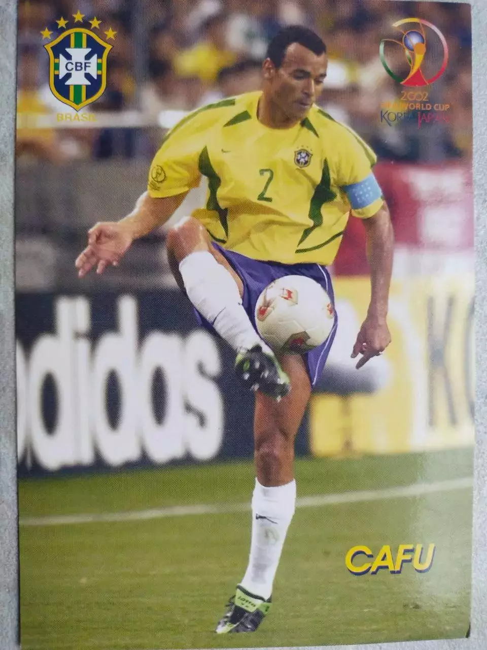 Из серии открыток В МИРЕ ФУТБОЛА ЧМ 2002 CAFU КАФУ № 182