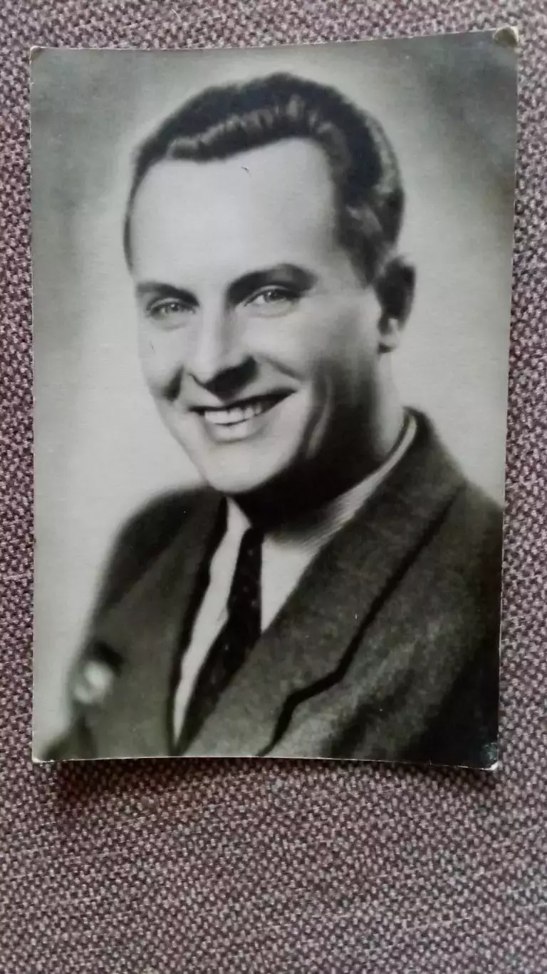 Актеры и актрисы кино и театра СССР : Евгений Самойлов 1954 г. Артисты СССР