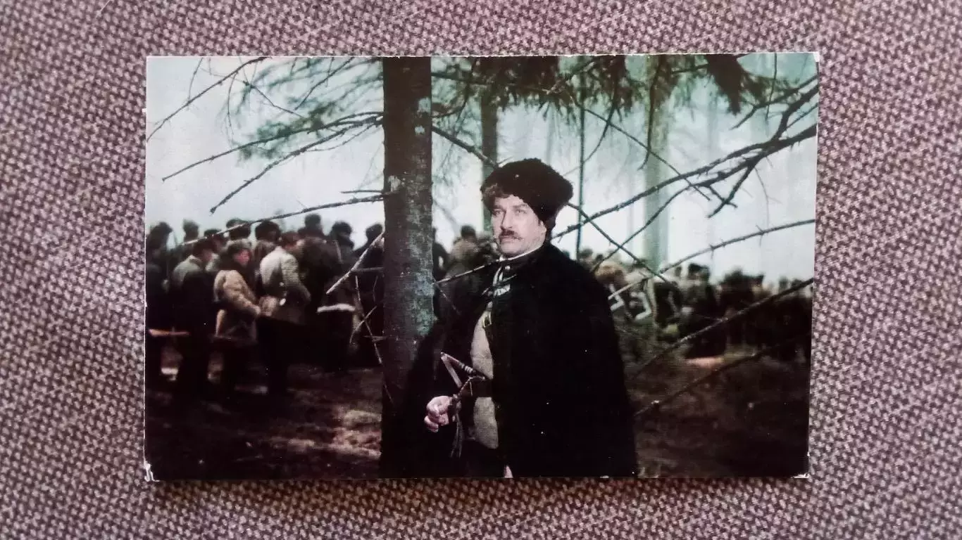 Актеры и актрисы кино и театра СССР : А. Шурна 1975 г. кадр из фильма Пламя