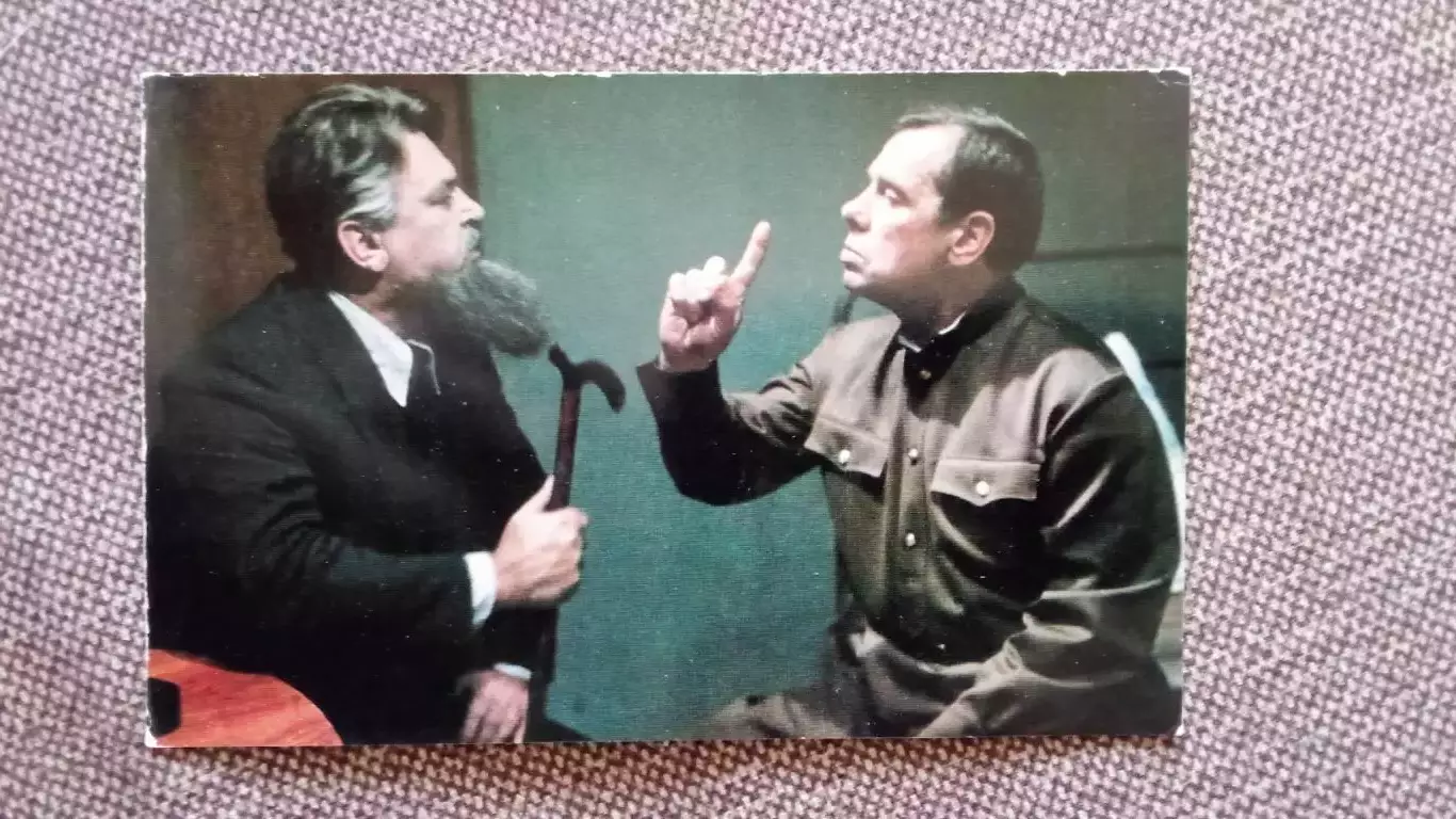 Актеры и актрисы кино и театра СССР : С. Бондарчук и Г. Жженов в фильме 1975 г.