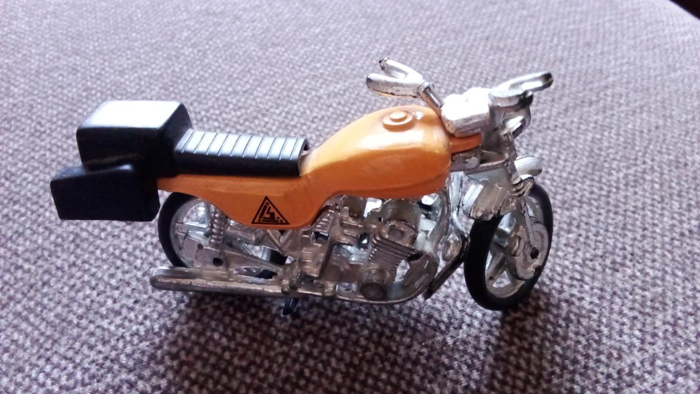 Модель мотоцикла ( импорт ) металл + пластмасса ( Мотоцикл ) техника 2
