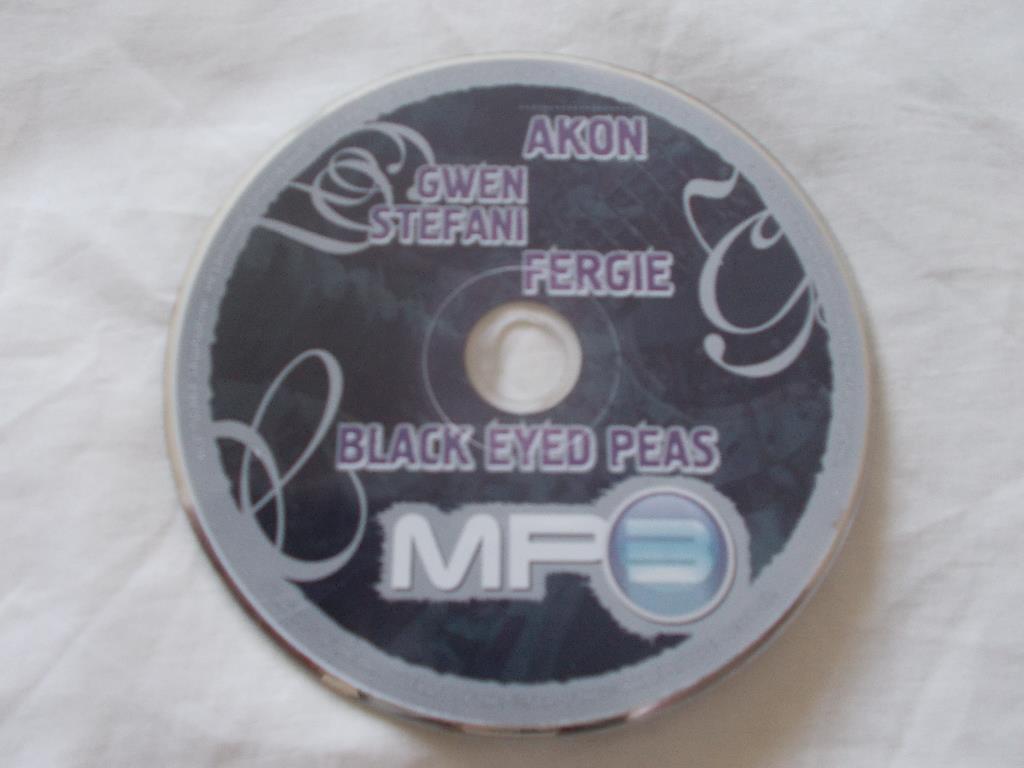 CD МР - 3 : Akon , Gwen Stefani , Fergie , The Black Eyed Peas (сборник альбомов 2