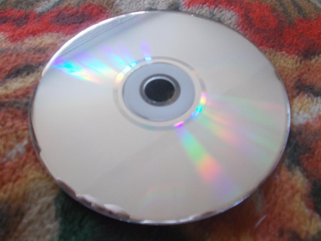 CD МР - 3 : Akon , Gwen Stefani , Fergie , The Black Eyed Peas (сборник альбомов 3