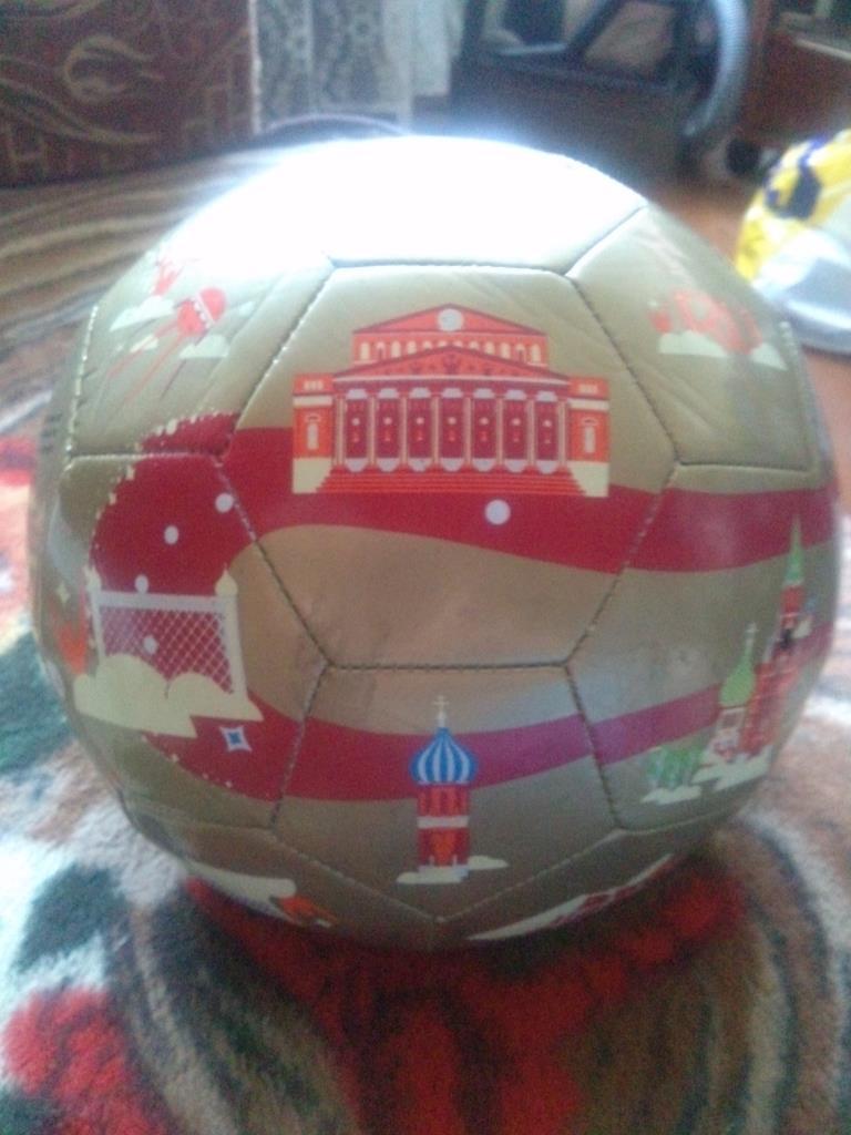 Сувенирный мяч Чемпионата Мира 2018 г. в России (Продукт ФИФА) FIFA TM Футбол 3