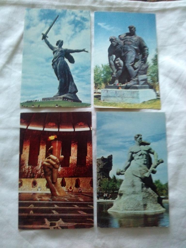 Города СССР : Волгоград - Мамаев Курган 1968 г. полный набор - 15 открыток 3